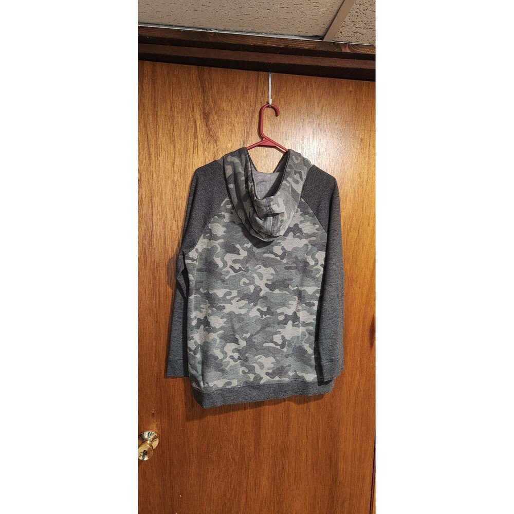 Warm camo sweater shirt